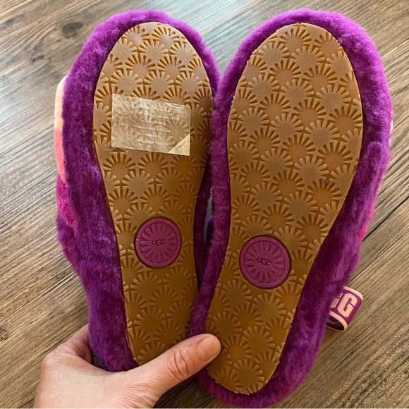 UGG BERRYLICIOUS MULTI FLUFF YEAH SLIDE Size 7 - Picture 4 of 5